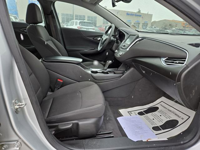 Used 2018 Chevrolet Malibu LT image 30