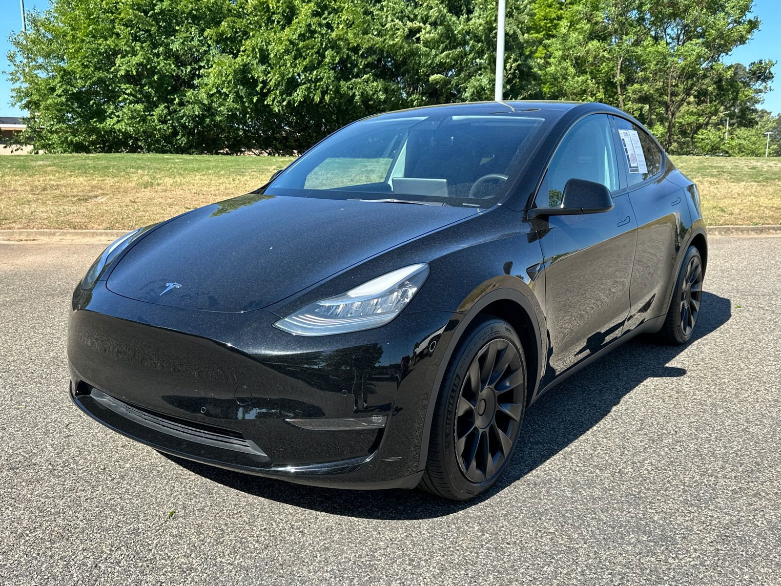 Used 2021 Tesla Model Y Long Range image 1