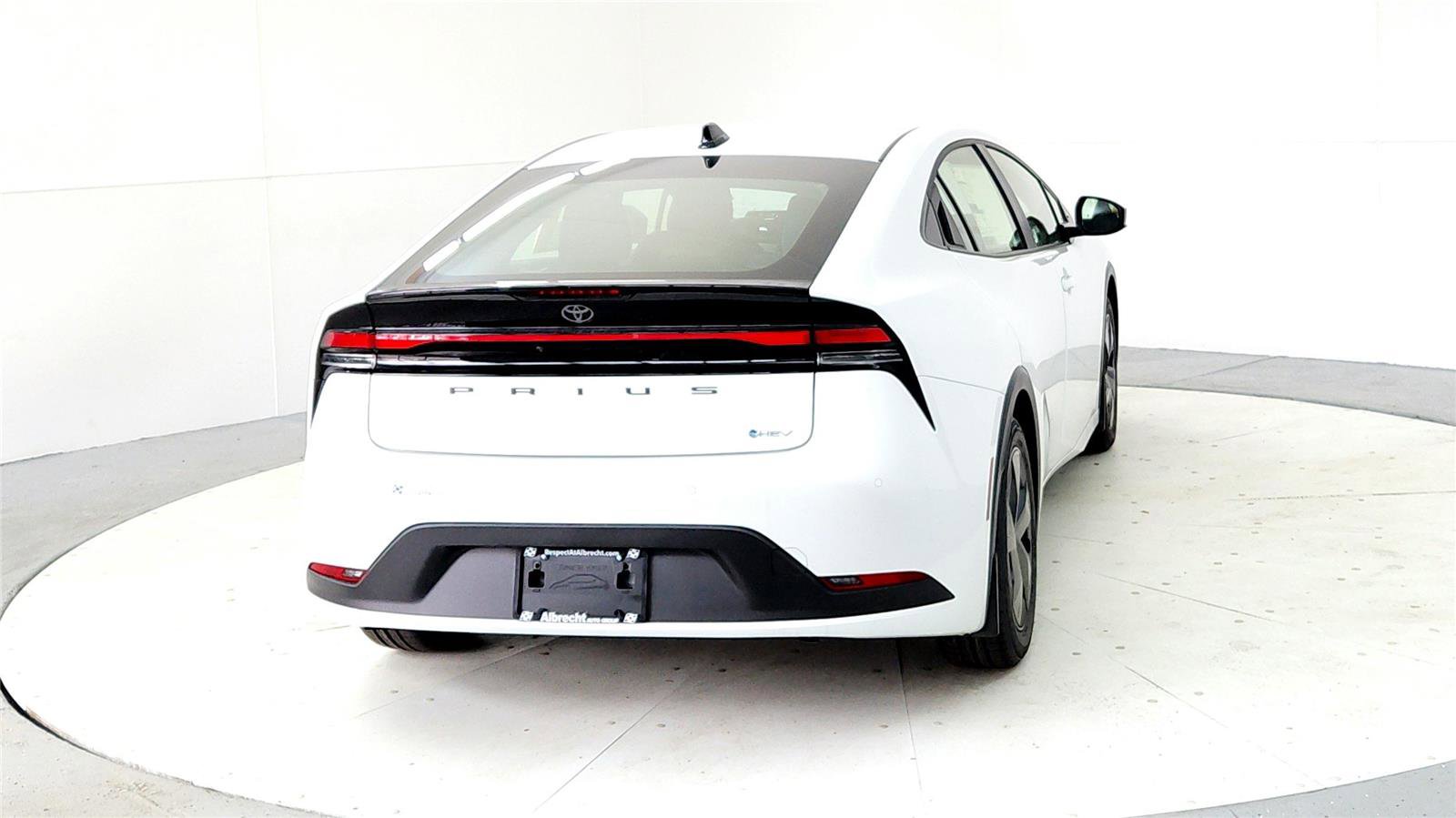 New 2026 Toyota Prius LE image 5
