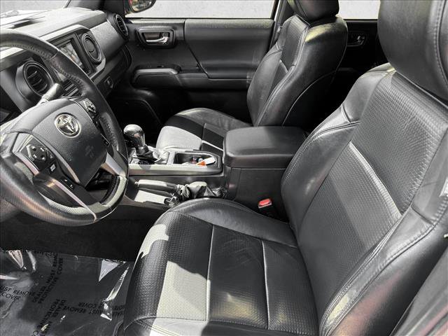 Certified 2019 Toyota Tacoma TRD Off-Road AWD/4WD image 10