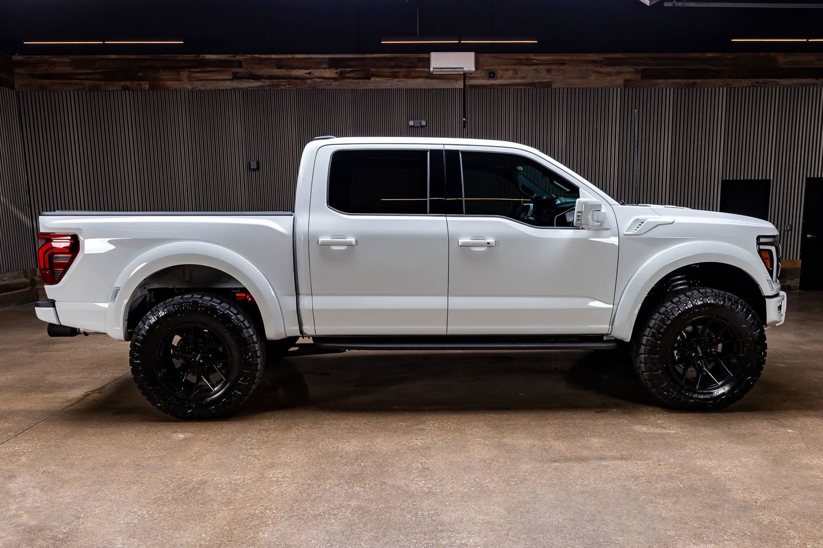 Used 2026 Ford F150 Raptor AWD/4WD image 11