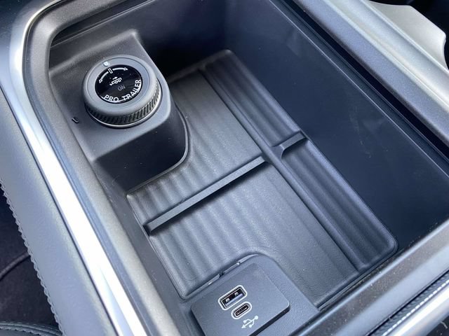 New 2026 Ford Expedition Max Active RWD image 25