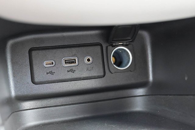 Used 2023 Chevrolet Equinox LT image 21