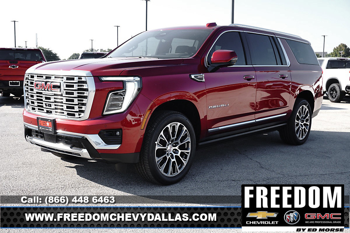 New 2025 GMC Yukon XL Denali w/ Denali Reserve Package image 3