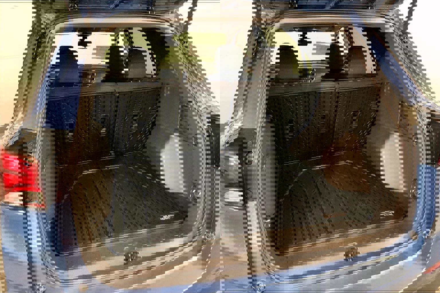 Used 2024 Chevrolet Equinox LT w/ LPO, Floor Liner Package image 4