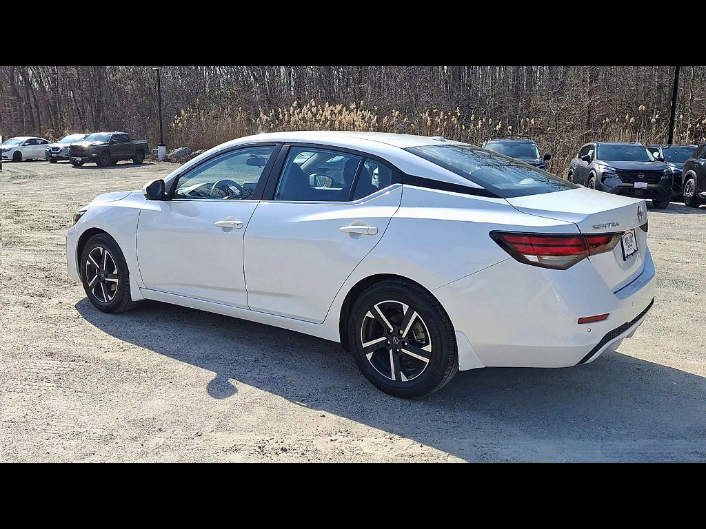 Used 2025 Nissan Sentra SV w/ Trunk Package image 6