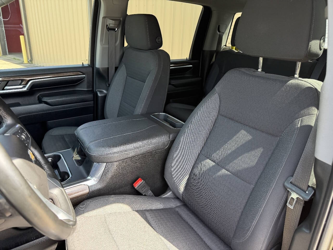 Used 2024 Chevrolet Silverado 2500 LT AWD/4WD image 14