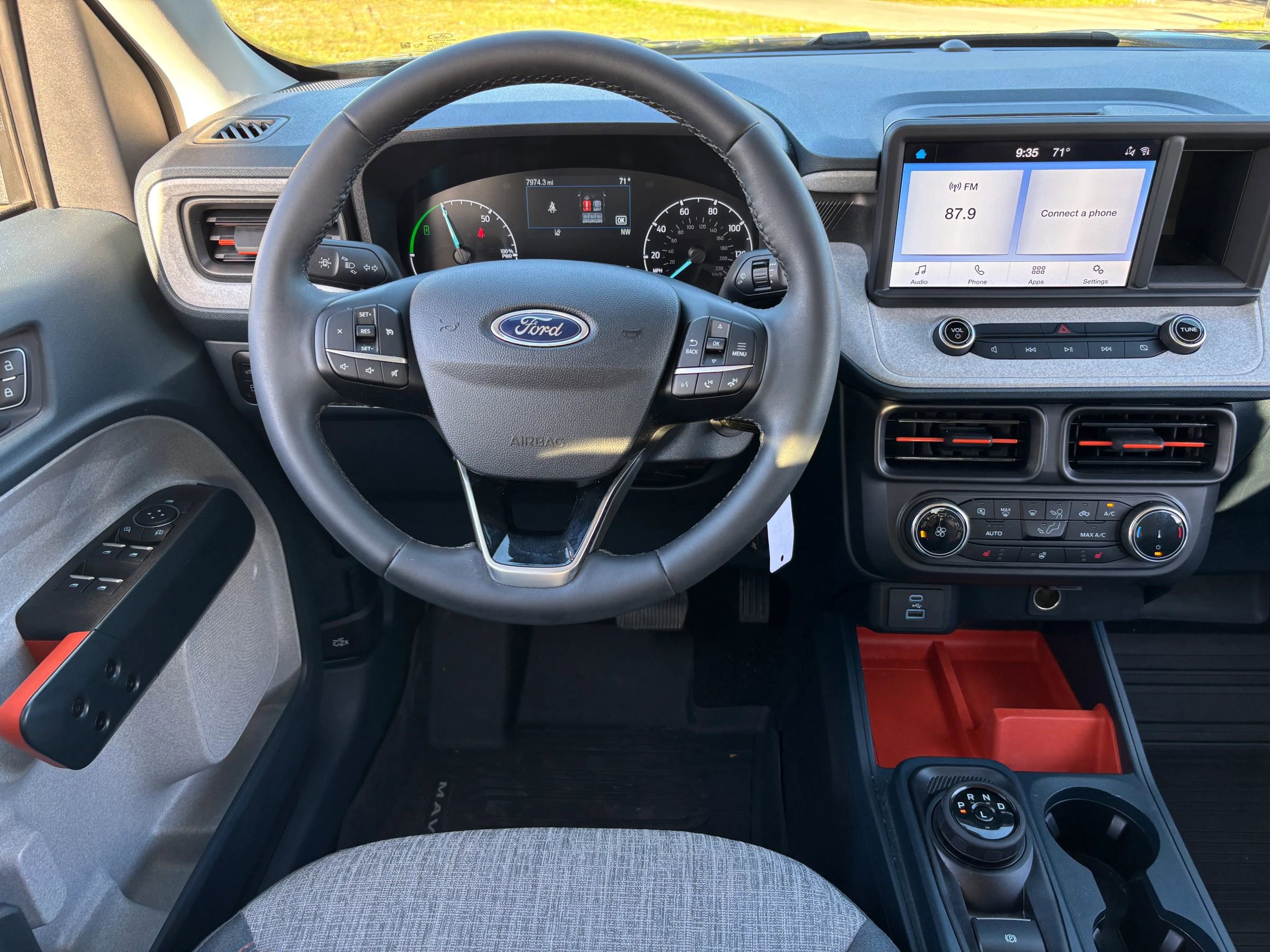 Used 2023 Ford Maverick XLT w/ XLT Luxury Package image 13