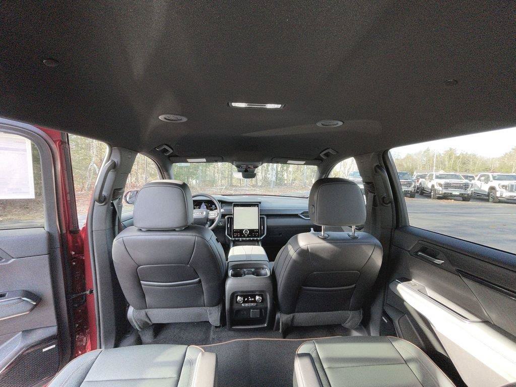 New 2026 GMC Acadia AT4 AWD/4WD image 26