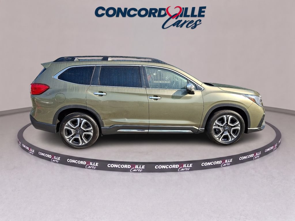 Used 2023 Subaru Ascent Touring AWD/4WD image 8