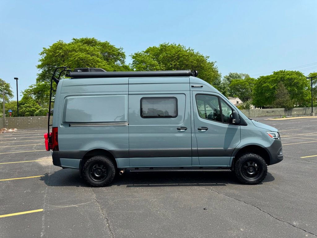 Used 2021 Mercedes-Benz Sprinter 2500 image 11