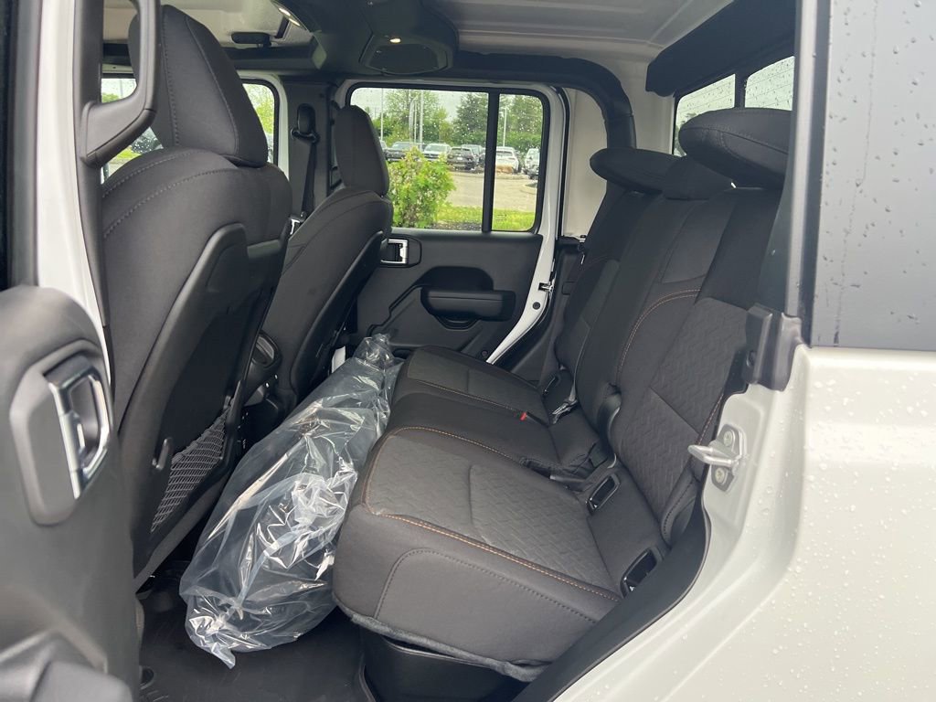 New 2026 Jeep Gladiator Mojave AWD/4WD image 9