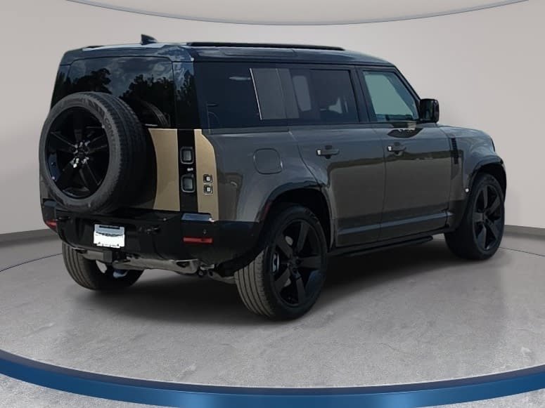 New 2026 Land Rover Defender 110 X-Dynamic SE AWD/4WD image 5