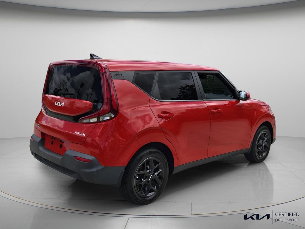 Certified 2022 Kia Soul S image 7