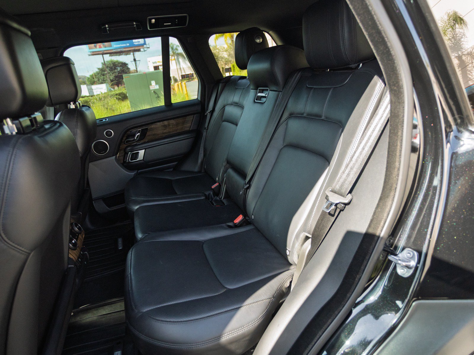 Used 2018 Land Rover Range Rover Supercharged AWD/4WD image 18
