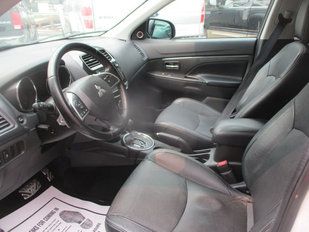 Used 2015 Mitsubishi Outlander Sport GT FWD image 13
