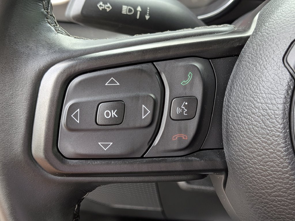 Used 2022 Jeep Wrangler Sport AWD/4WD image 25