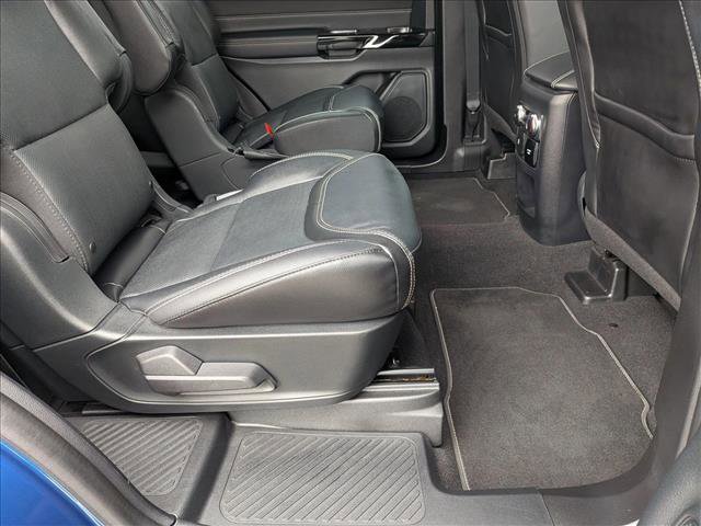 Used 2021 Ford Explorer ST w/ Equipment Group 401A AWD/4WD image 20