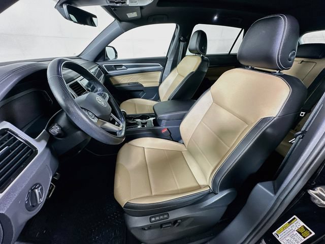 Certified 2023 Volkswagen Atlas Cross Sport SEL R-Line AWD/4WD image 22