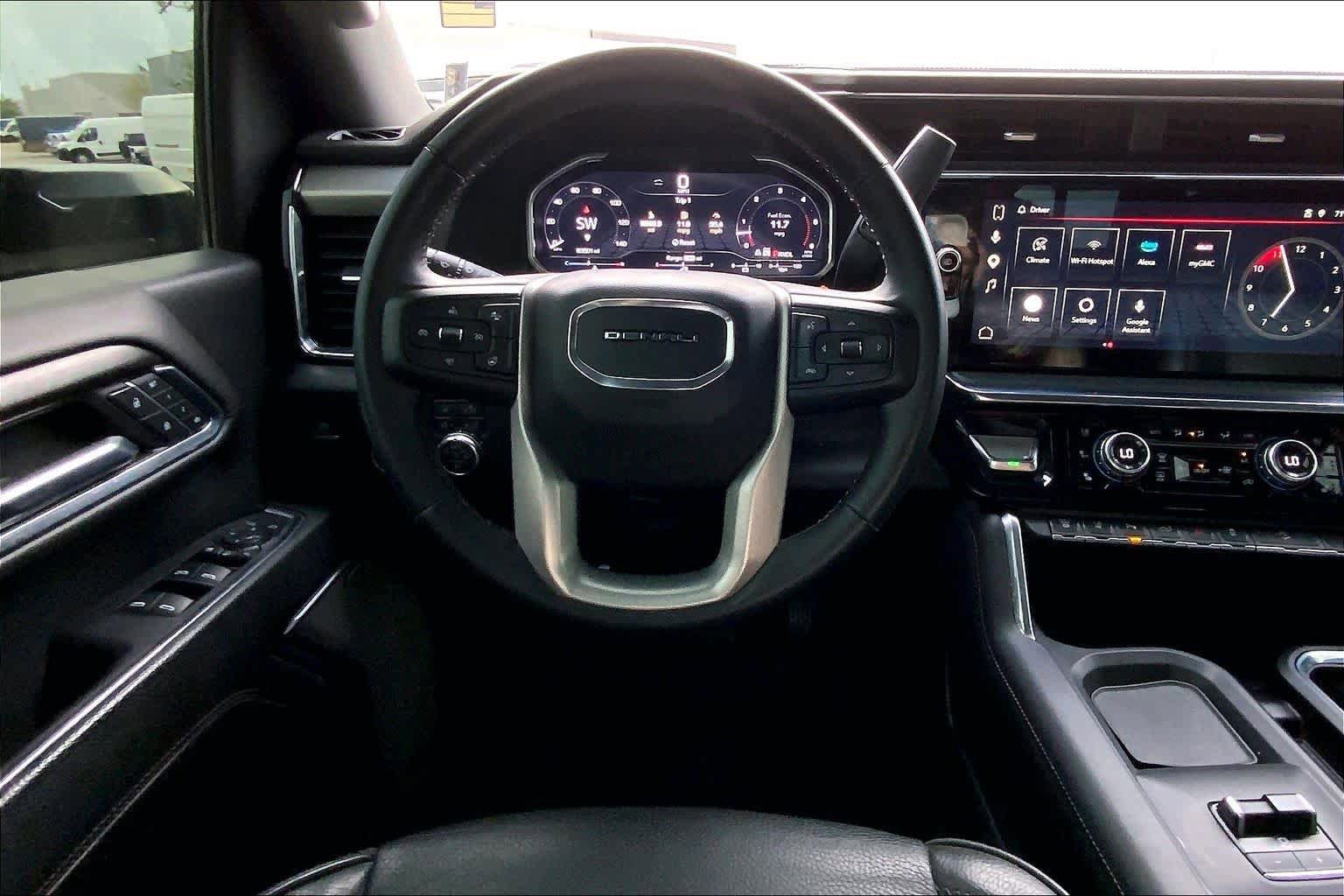 Used 2024 GMC Sierra 2500 Denali w/ Denali Reserve Package AWD/4WD image 6