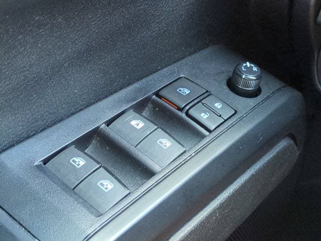 Used 2022 Toyota Tacoma SR w/ SR Convenience Package RWD image 22
