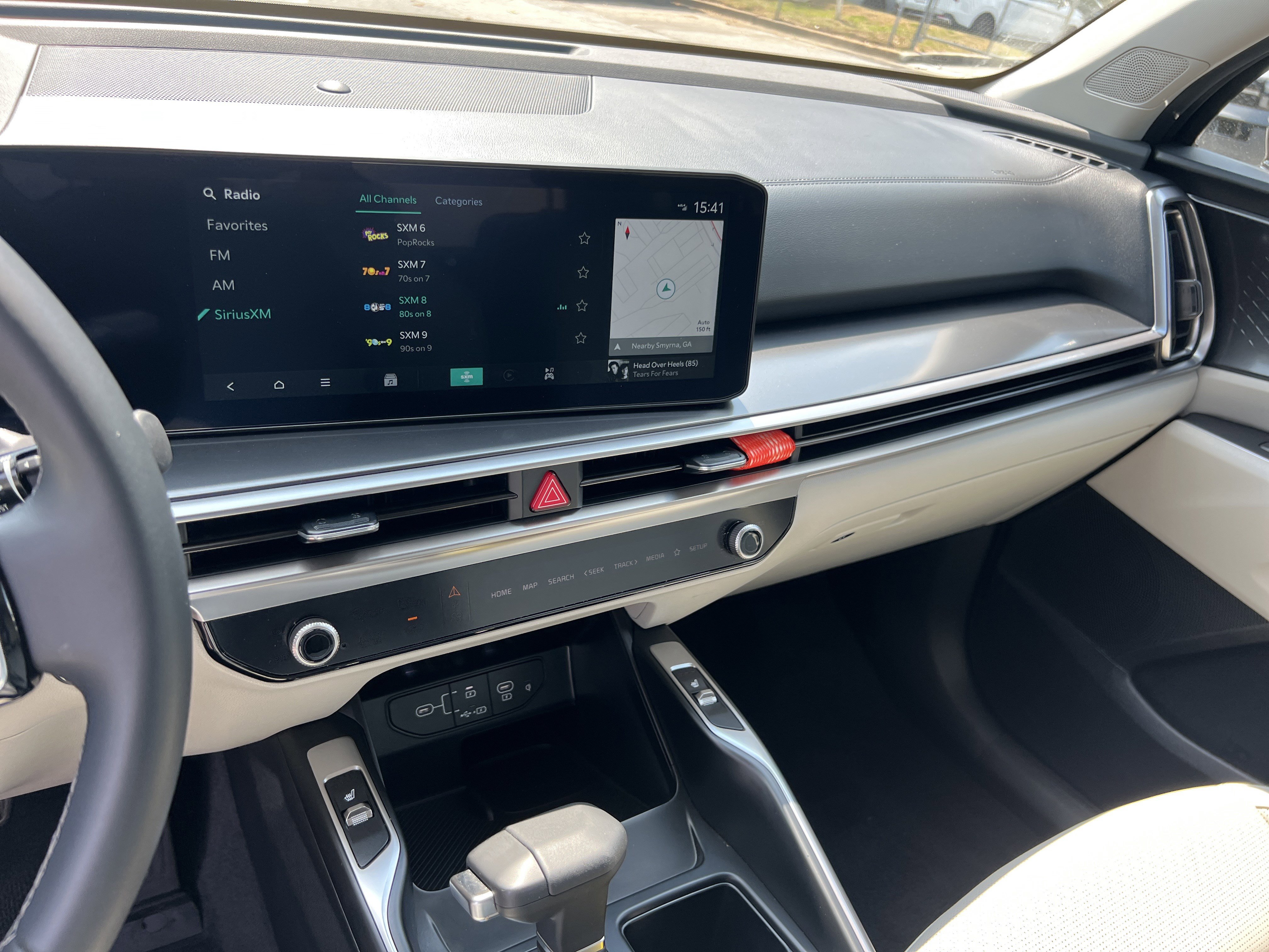 Used 2025 Kia Sorento EX w/ Panoramic Sunroof Package image 29