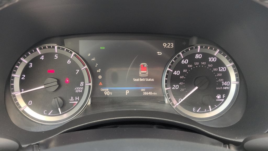 Used 2023 Toyota Highlander LE FWD image 21