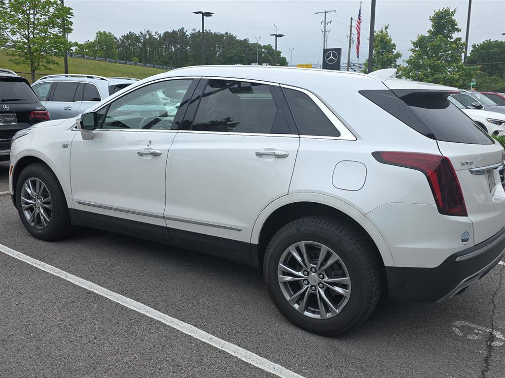 Used 2021 Cadillac XT5 Premium Luxury FWD image 3