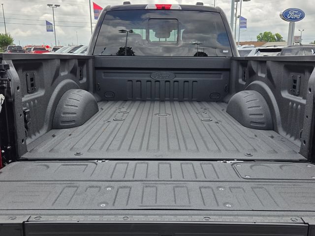 New 2026 Ford F250 XLT w/ XLT Premium Package AWD/4WD image 11