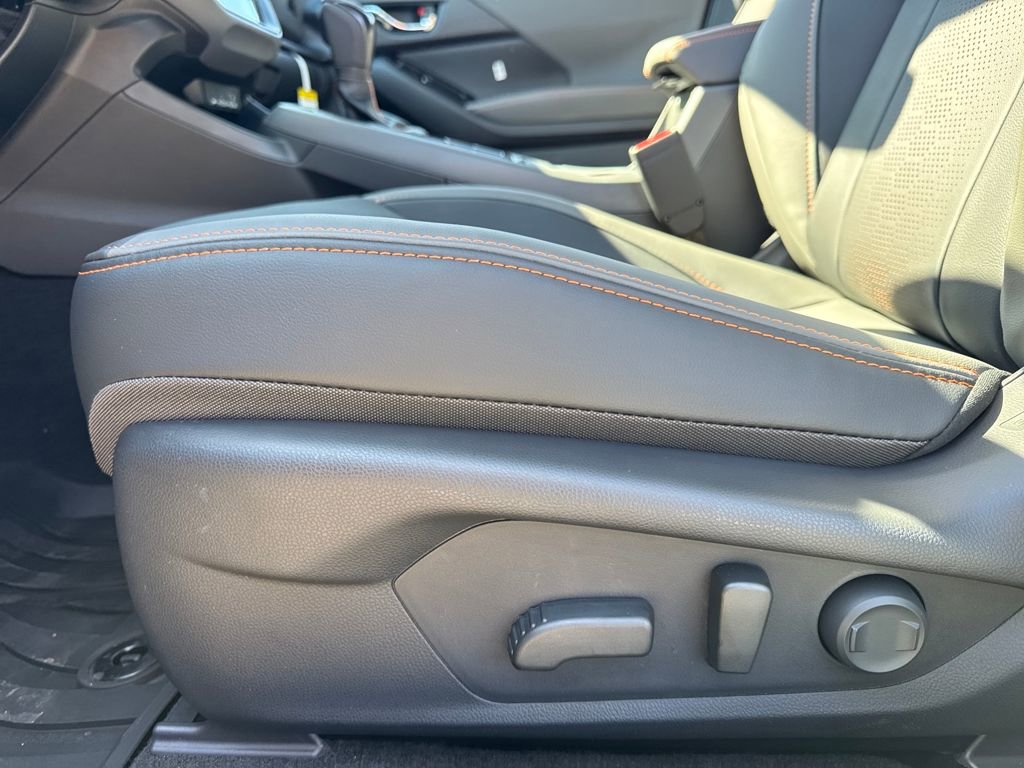 New 2025 Subaru Crosstrek 2.5i Limited w/ Crosstrek Mirror Package image 16