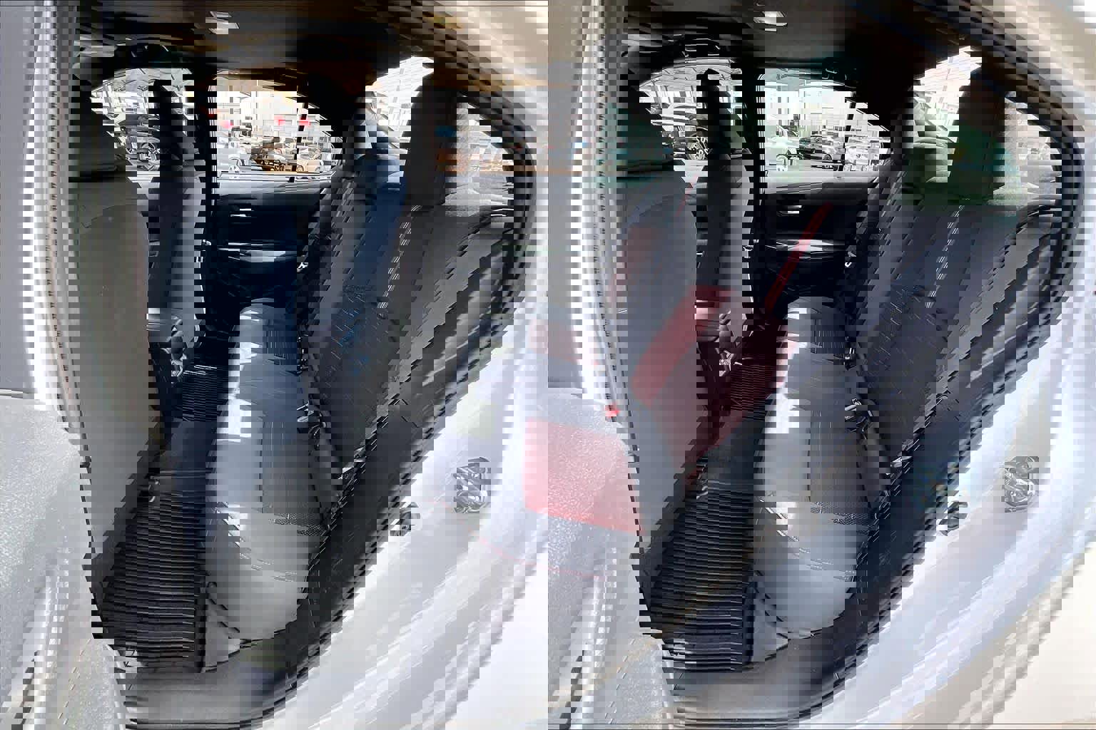 Used 2025 Toyota Corolla SE image 20