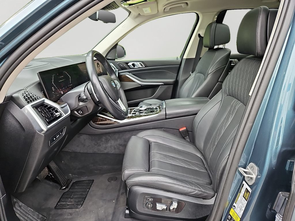 Used 2024 BMW X7 xDrive40i w/ Executive Package AWD/4WD image 15