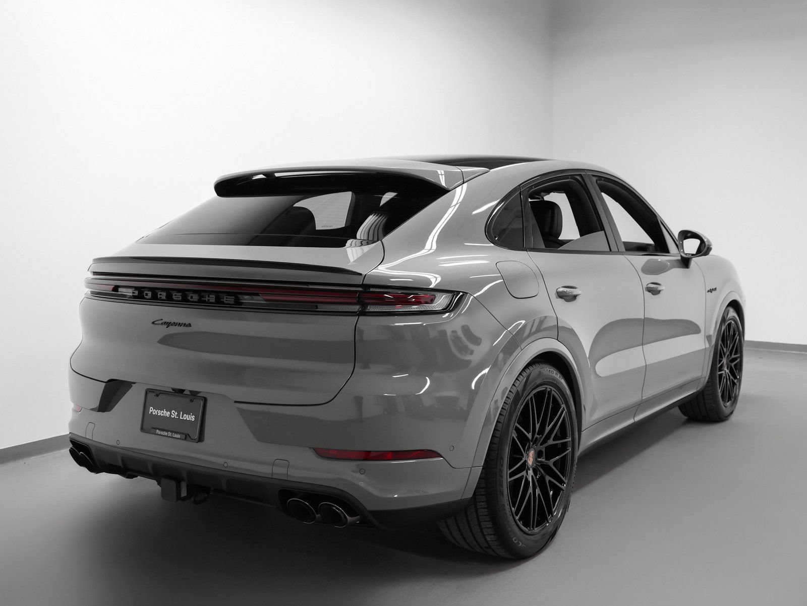 New 2026 Porsche Cayenne E-Hybrid Coupe AWD/4WD image 12