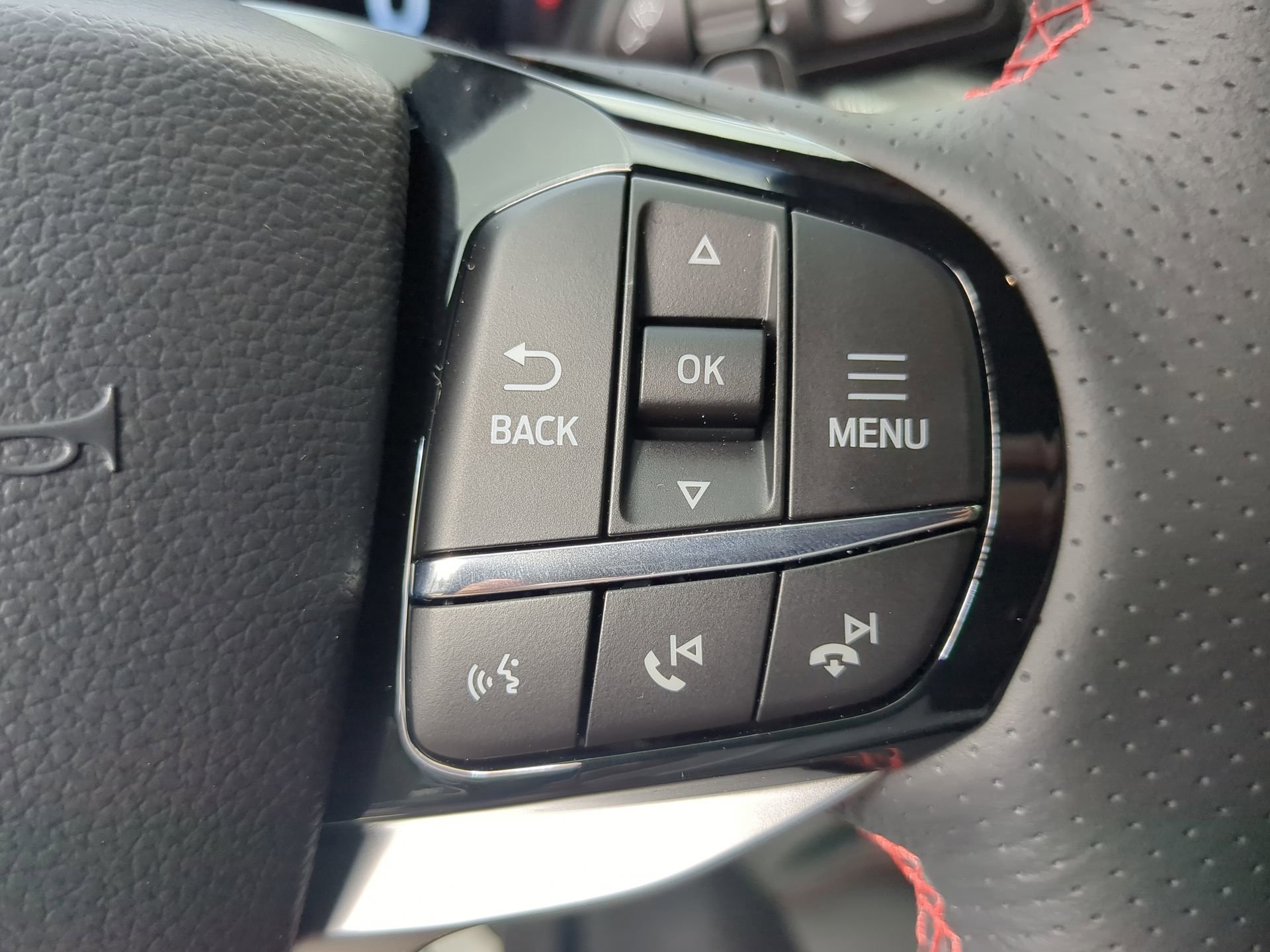 New 2026 Ford Explorer ST w/ Sun And Sound Package image 64