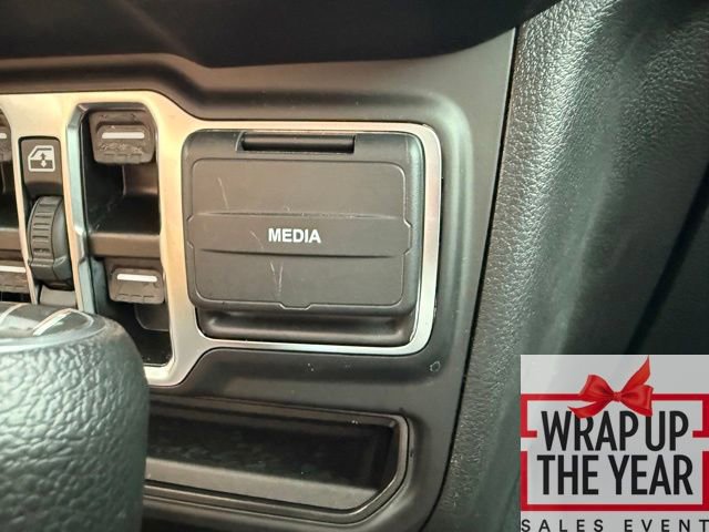 Used 2024 Jeep Wrangler Unlimited w/ Convenience Group image 29