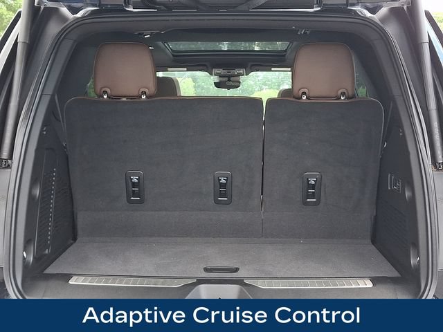 Used 2024 Chevrolet Tahoe High Country w/ Premium Package AWD/4WD image 31