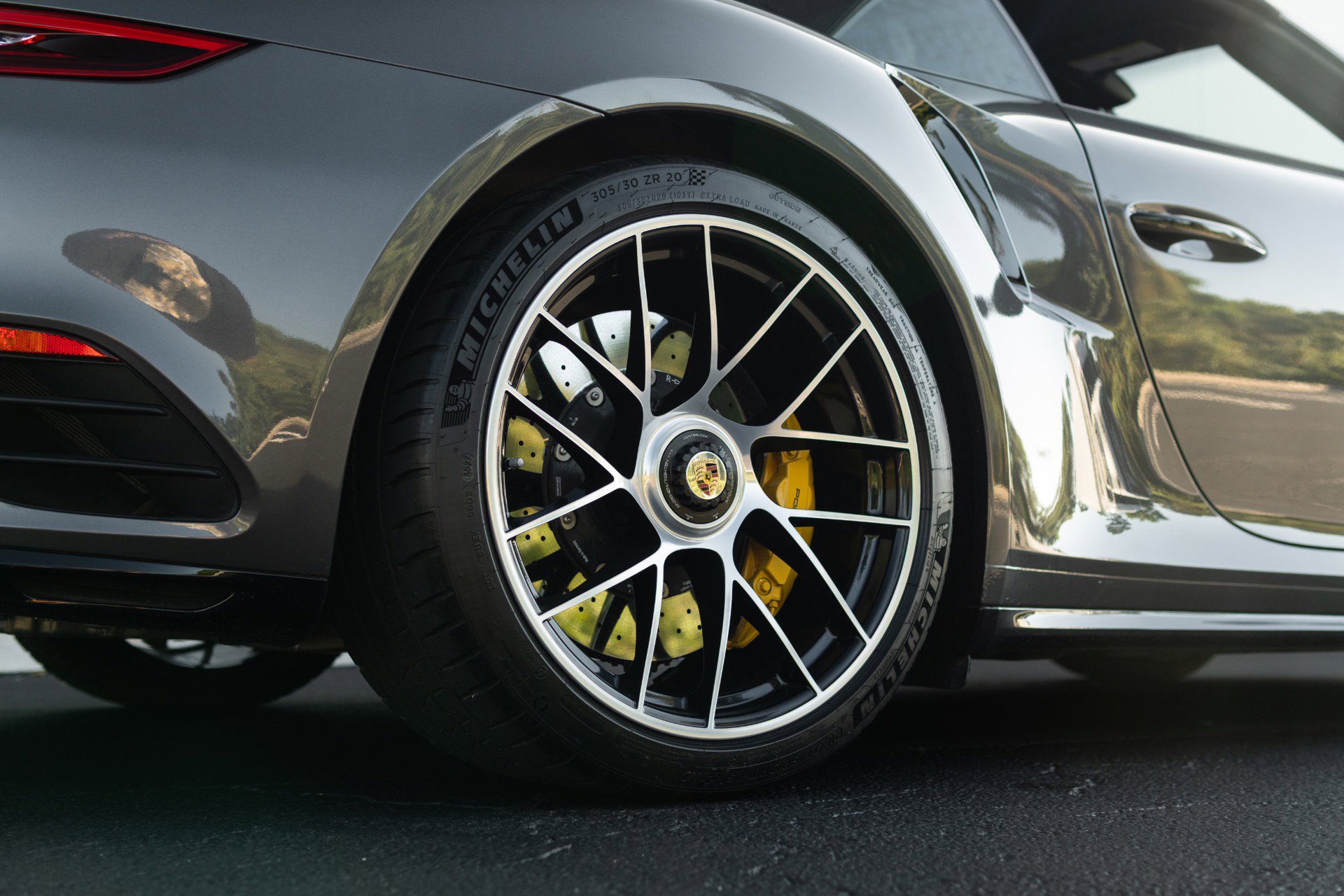 Used 2019 Porsche 911 Turbo S image 14