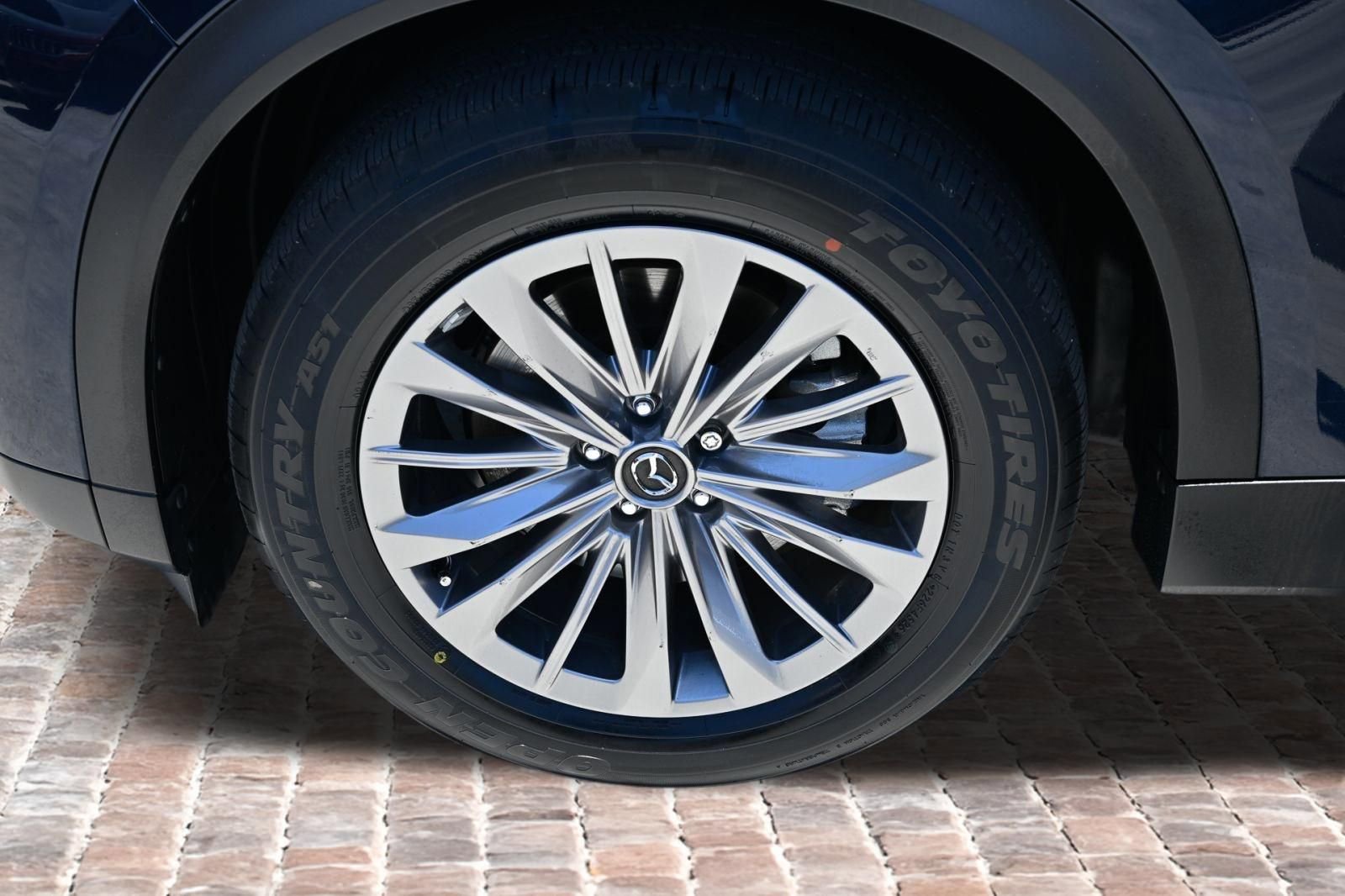 Used 2025 MAZDA CX-90 Plug-In Hybrid w/ Preferred AWD/4WD image 33