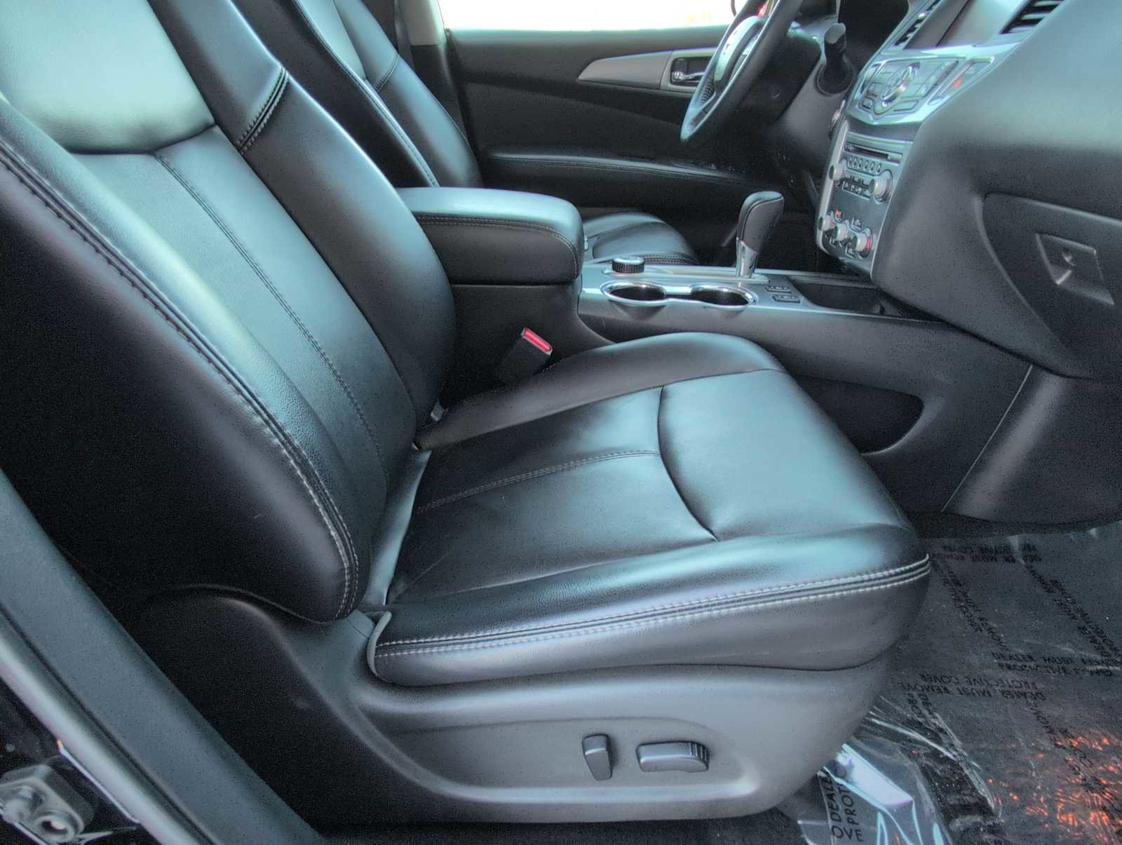 Used 2019 Nissan Pathfinder SL image 22