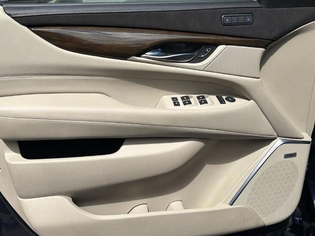 Used 2019 Cadillac Escalade Premium Luxury RWD image 10