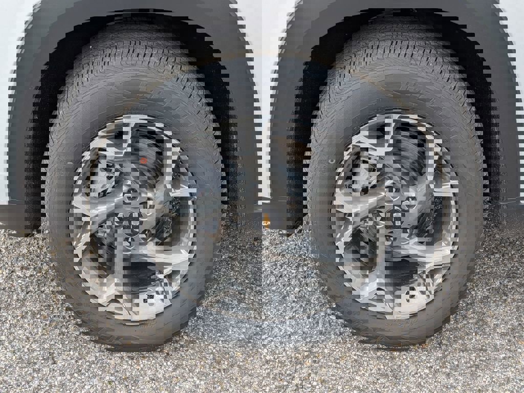 New 2026 Chevrolet Trax LT w/ Sunroof Package FWD image 11