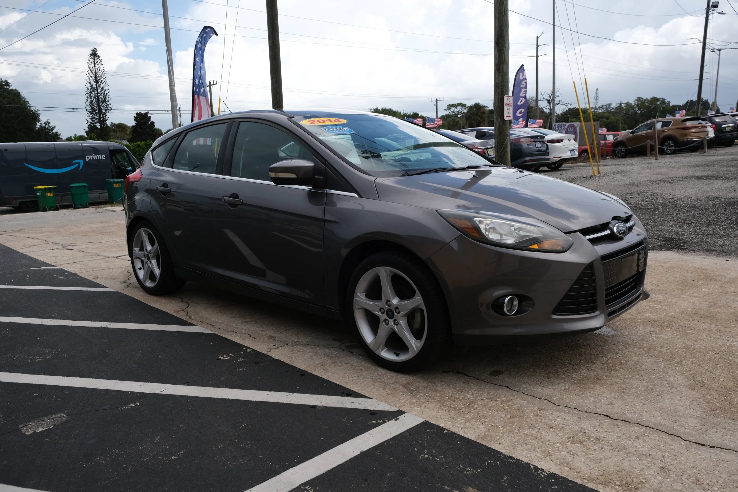 Used 2014 Ford Focus Titanium FWD image 3