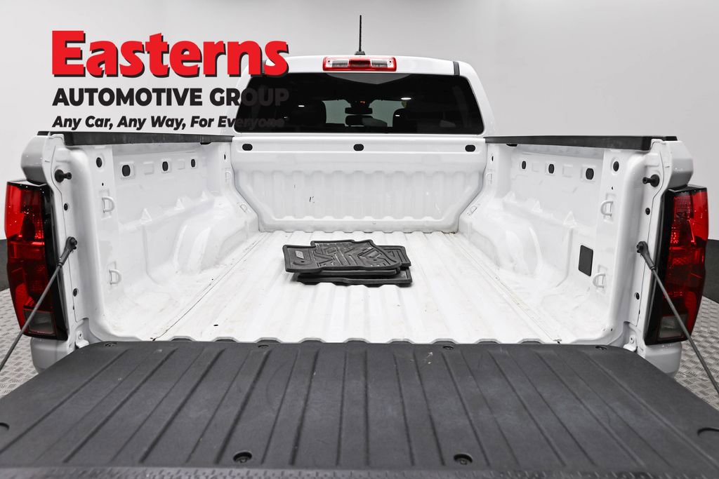 Used 2024 Chevrolet Colorado W/T image 9