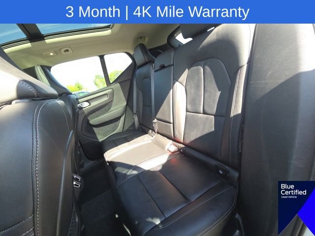 Used 2023 Volvo XC40 B5 Plus AWD/4WD image 18