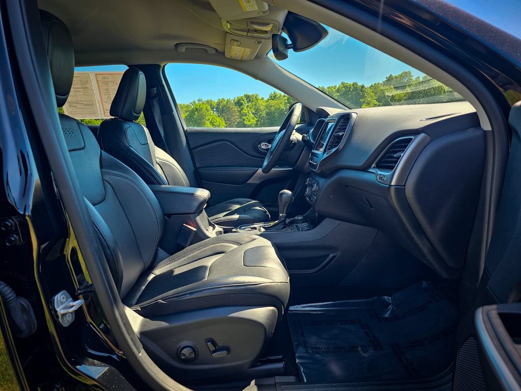 Certified 2022 Jeep Cherokee Latitude Lux AWD/4WD image 40