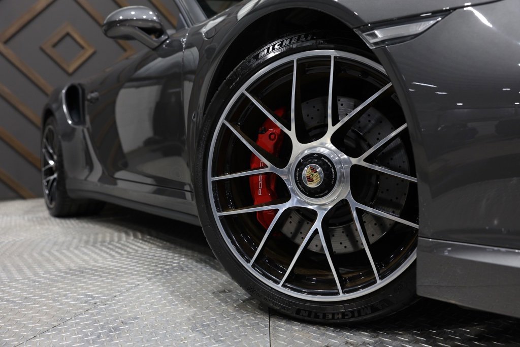 Used 2019 Porsche 911 Turbo image 8