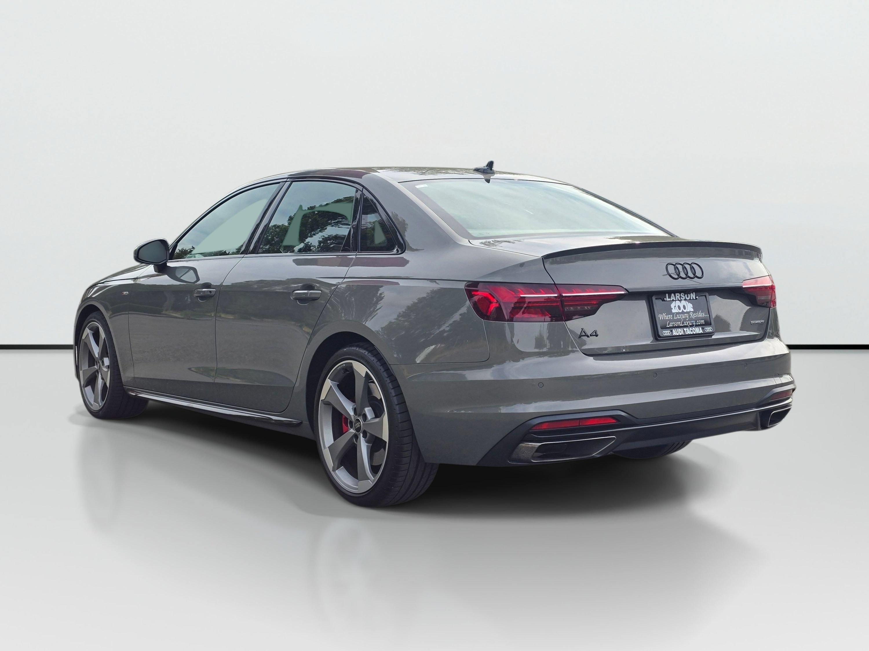 Used 2023 Audi A4 2.0T Premium Plus w/ Premium Plus Package AWD/4WD image 3
