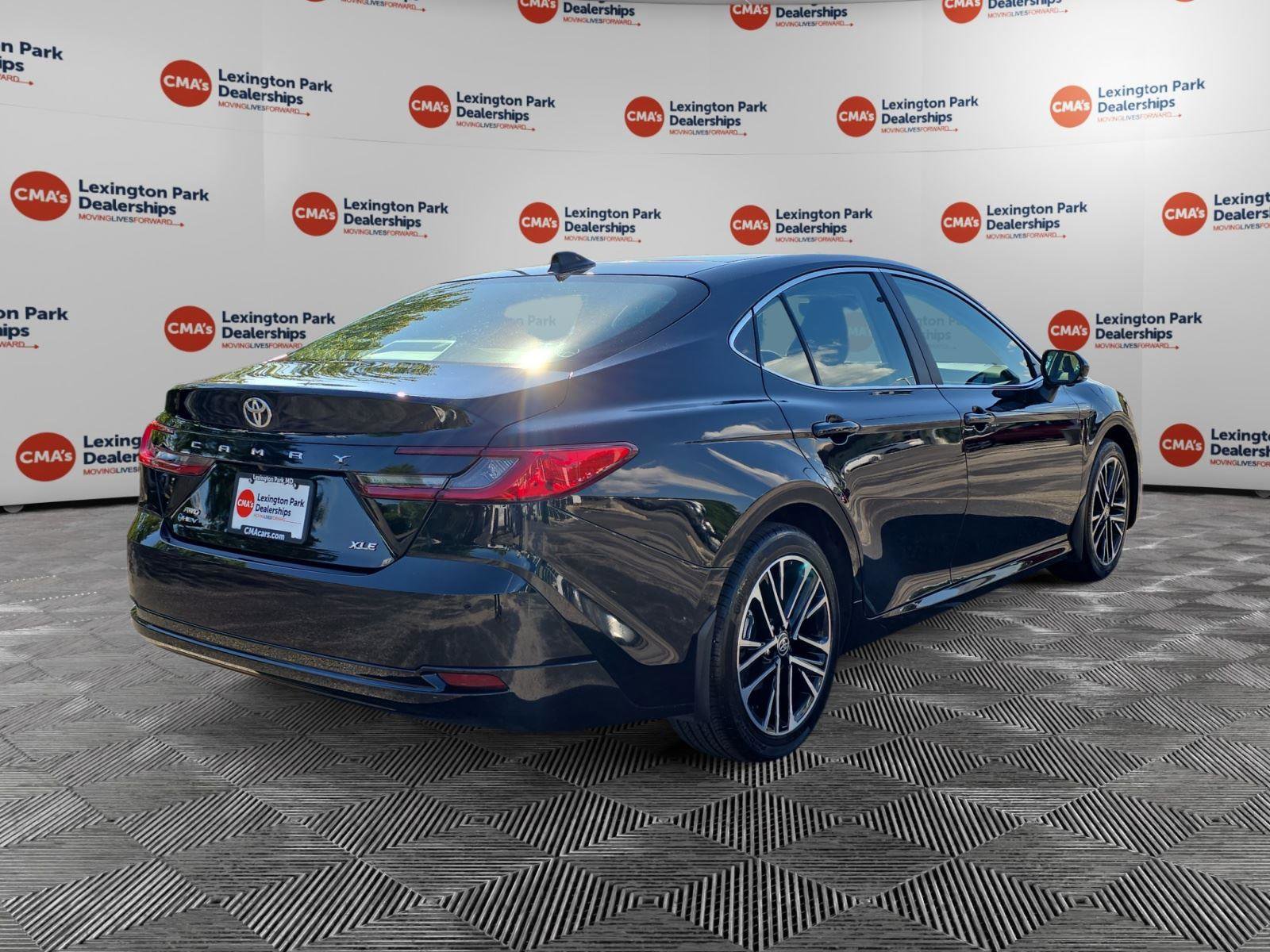 Used 2026 Toyota Camry XLE w/ Premium Plus Package AWD/4WD image 7