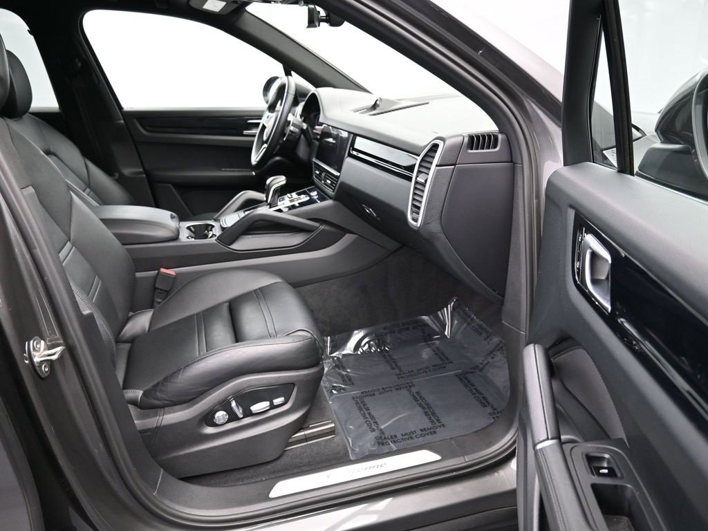 Used 2019 Porsche Cayenne image 28