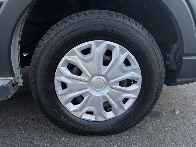 Used 2024 Ford Transit 250 Low Roof w/ Exterior Upgrade Package image 9